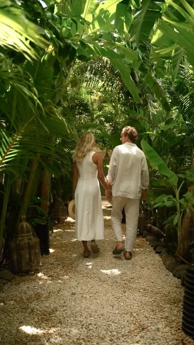 You’ve just arrived at Maison Tropical 🌴 🐢
An intimate welcome, where every detail is considered and every moment unfolds with ease✨ 
#MaisonTropical #IslandEscape #flicenflac #mauritius